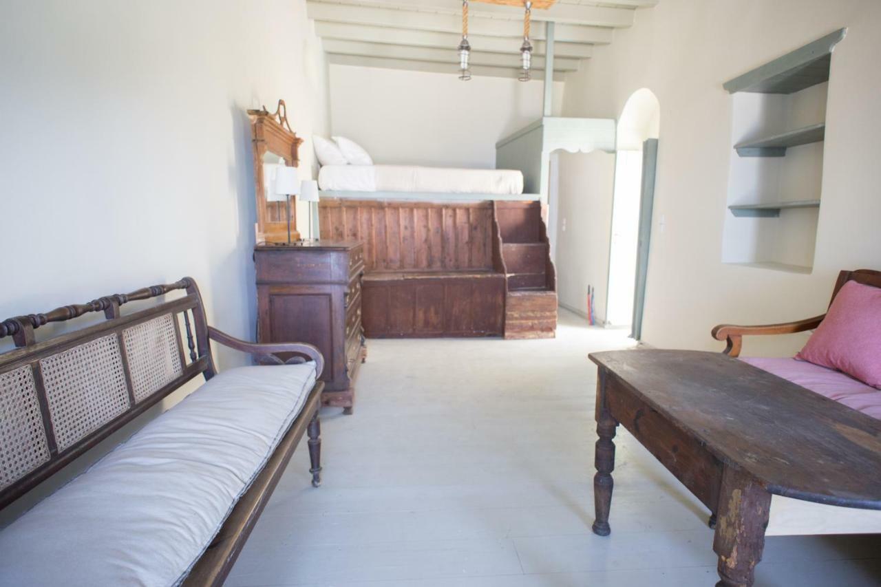 Villa Pyrgos Stone House à Emporeiós Extérieur photo